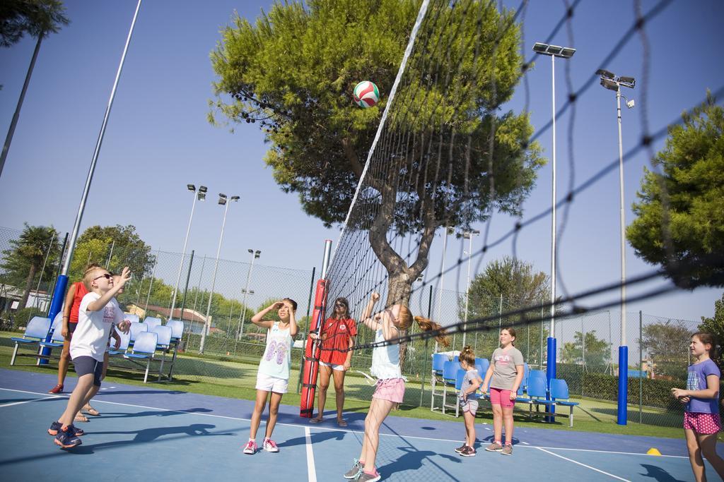 Numanablu Resort Sport Fun Kids 4 Stelle ภายนอก รูปภาพ