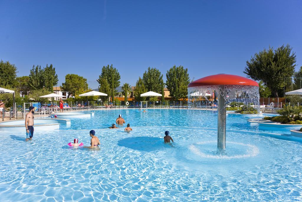 Numanablu Resort Sport Fun Kids 4 Stelle ภายนอก รูปภาพ